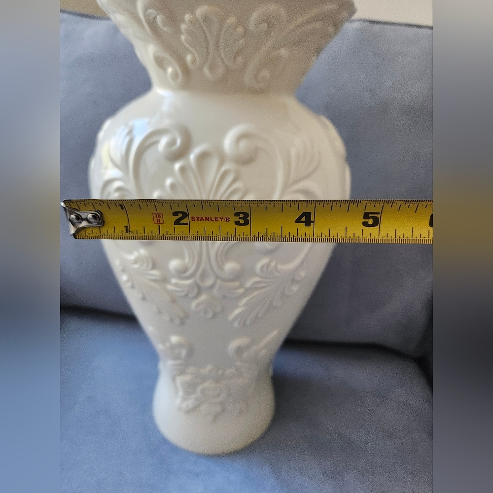 Lenox Elegant Cream Vase with Floral Design - Picture 4 of 5
